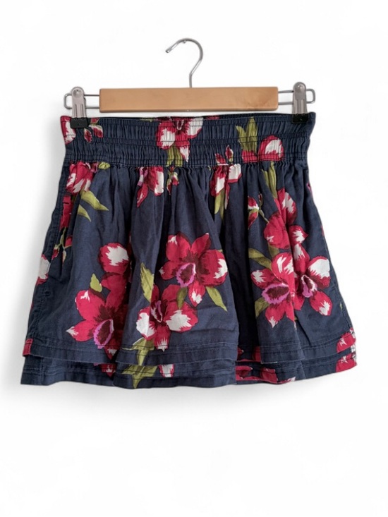 Hollister Dresses & Skirts - Hollister Navy Blue Floral 100% Cotton Mini Skirt Size S